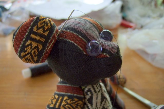 making teddy bears, how to sew a teddy bear, free tutorial, photo lessons, teddy bear head teddy bear lessons, how to build a stuffed teddy bear, teddy bear pattern